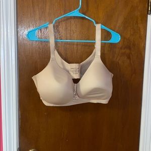 Full figure wireless bra